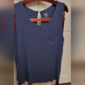 Market & Spruce Navy Sleeveless Top